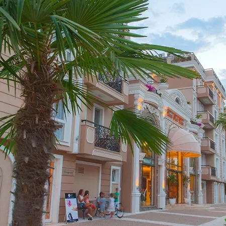 Dawn Park Deluxe Apart-hotel Sunny Beach
