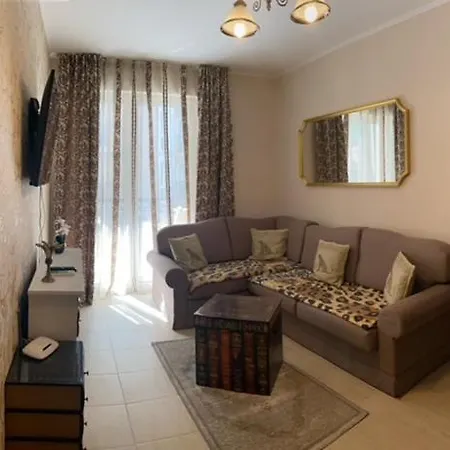 Dawn Park Deluxe Apart-hotel 2*