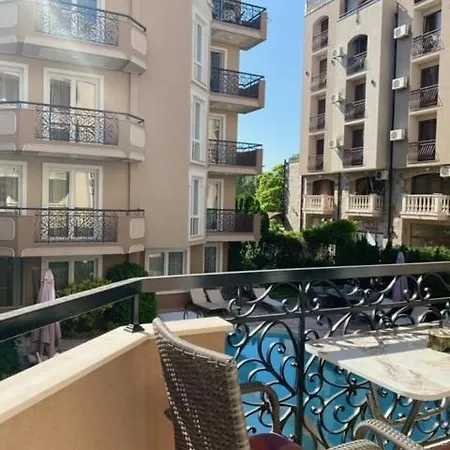 Dawn Park Deluxe Apart-hotel Sunny Beach