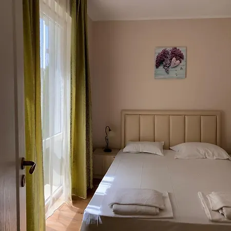 Dawn Park Deluxe 2*